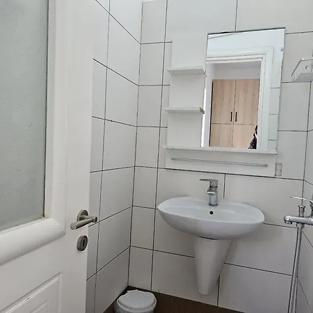 Adrien Apartment