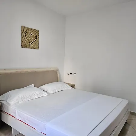 Adrien Apartment Sarande