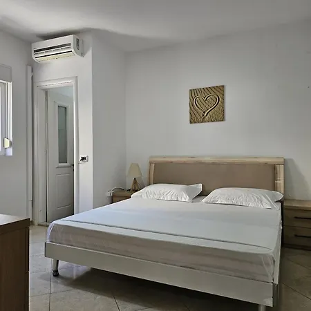 Apartment Adrien *